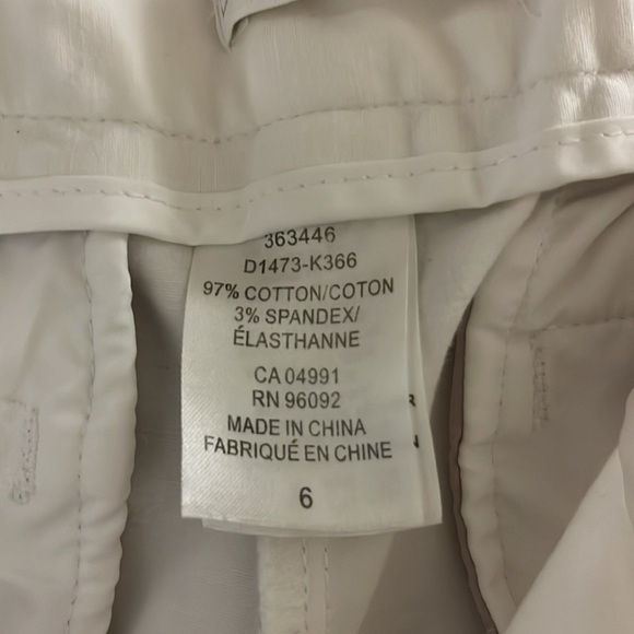 Dalia women’s ankle pants, white, size 6. Two front two back pockets - Picture 5 of 6